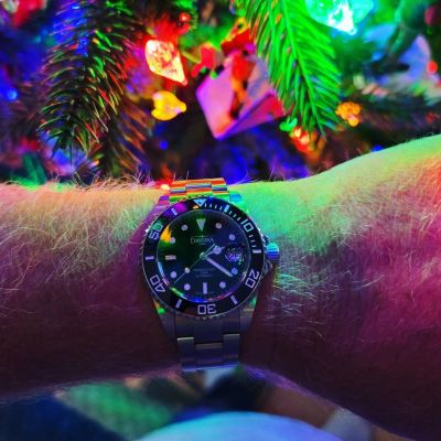 Instagram Repost
becauseimtnt  Nothing like spending Christmas at home with the one you love. @mrstnt31 Hope everyone is having a Merry Christmas! [ #davosa #monsoonalgear #divewatch #watch #toolwatch ]