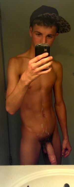 seattletwink: stickybritches: NICE COCK, BABY……COULD SUCK YOU FOR DAYS ON END……FOLLOW ME DOWN MY HAP