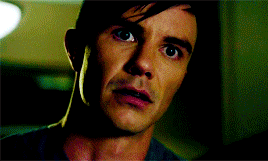 tylerposet:  he’s an overprotective and a little jealous lover. but he would watch her rule the world on her own.