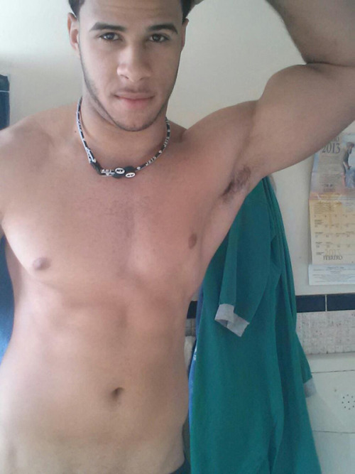 uncutmilitarymen:  29 year old straight Dominican guy from New York, NY