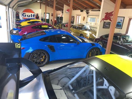 The stable is packed full of Mothers-polished Porsches over at the Flying L Ranch.