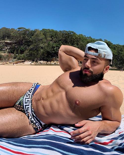 ultra-masculine:Elias Nohra (@erlias on IG)