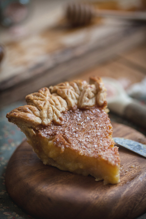 wevestill-gottime:Salted Rose and Honey Pie