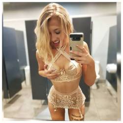 stripper-locker-room:  https://www.instagram.com/hurricane_peyton/