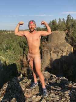 Personalextension: Bigcattopofthefoodchain:  Blissful Naked Hike With My Hubby -