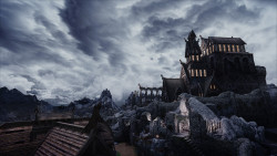 womanunderwaves:  jzargo:  Dragonsreach.