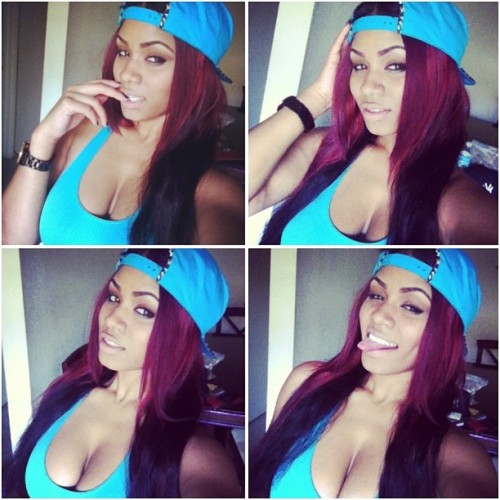dollsofbeauty:  ashleyzee1:  Ashley Zee boo 💋  Wife 