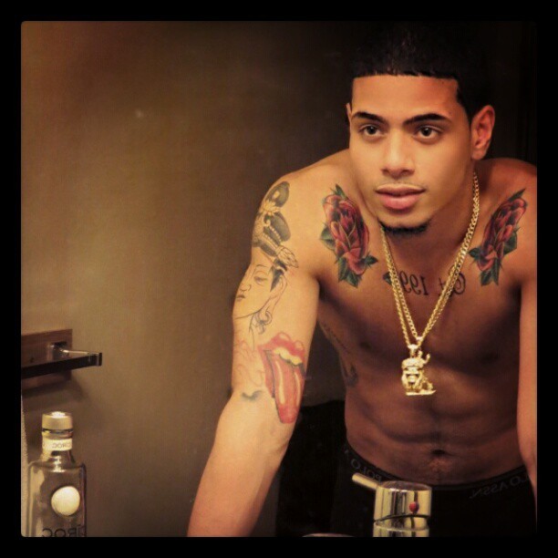 savvyifyanasty:  prettyboypdm:  PhotoShoot fresh .   &gt; fine af  Follow me
