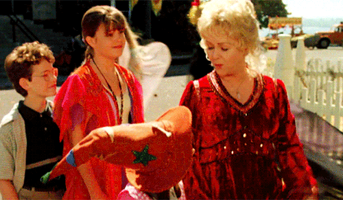 lucifersmorningstar:  Halloweentown (1998) dir. Duwayne Dunham