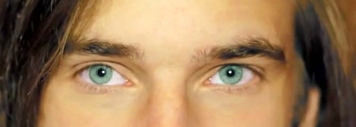 amazingemmaisonfire:  wherethejetpacksgo:Nash griers eyes cower in shame   Omg the