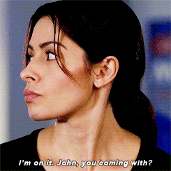 sameenlyon:  I live for the mayhem twins teasing each other. (◑‿◐)  