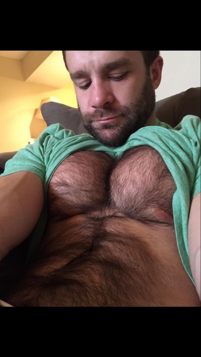 greenwichsnob:  Man I just want to sit on that chest and tittie fuck him. Fuck. Tittie