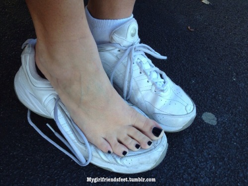 feetonshoes: Hey there! Esme here! Submitting from our couples blog, but I’m sure you know our