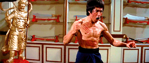 kungfu-online-center:  Crazy Bruce Lee! 