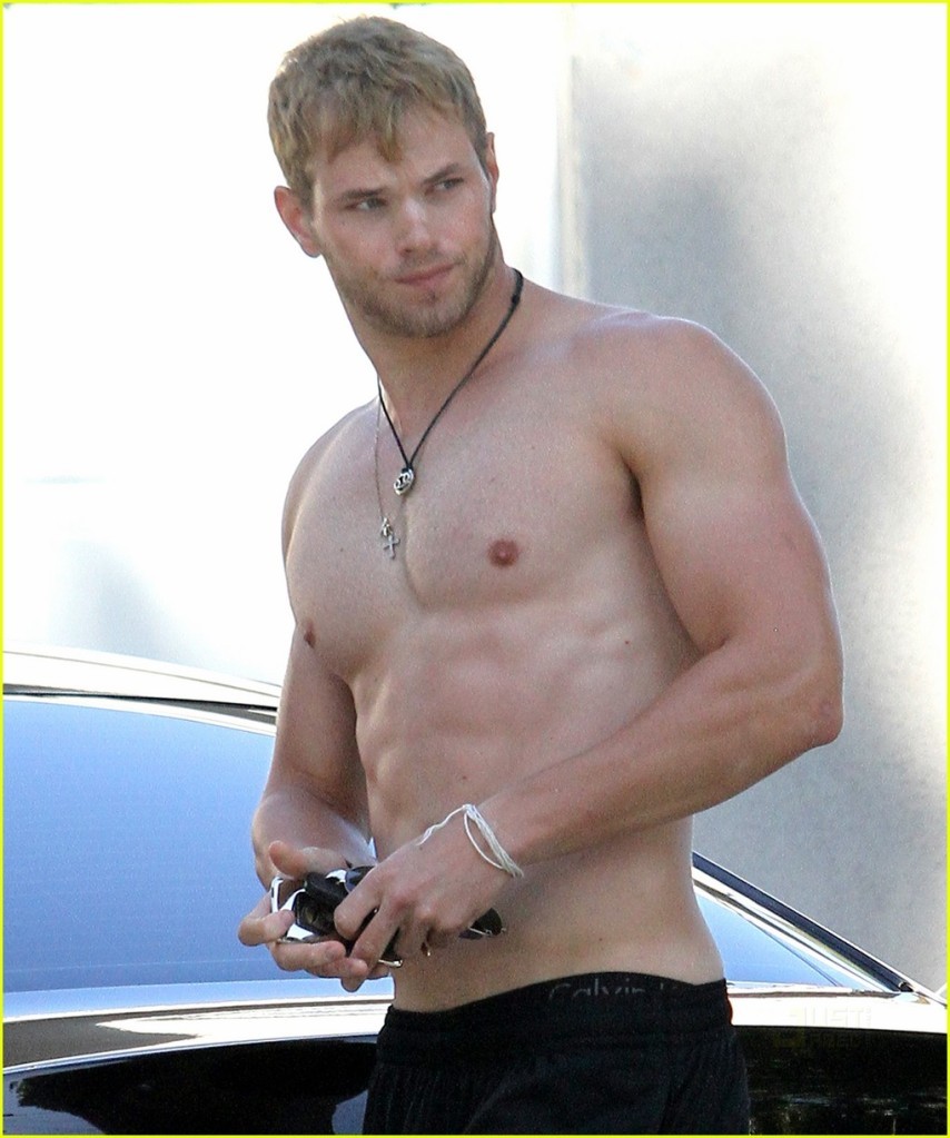 takemetobedandlosemeforever:  Kellan Lutz