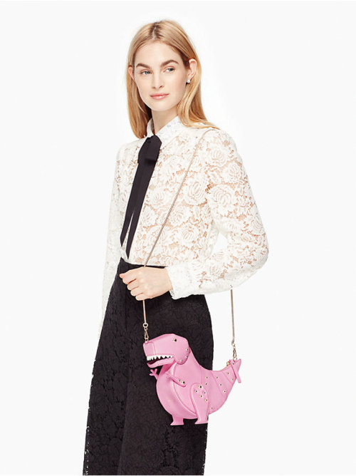 bibidebabideboo:wtbw:(via Finally, A $378 Kate Spade Pink T-Rex Purse - Geekologie) whimsies t-rex c