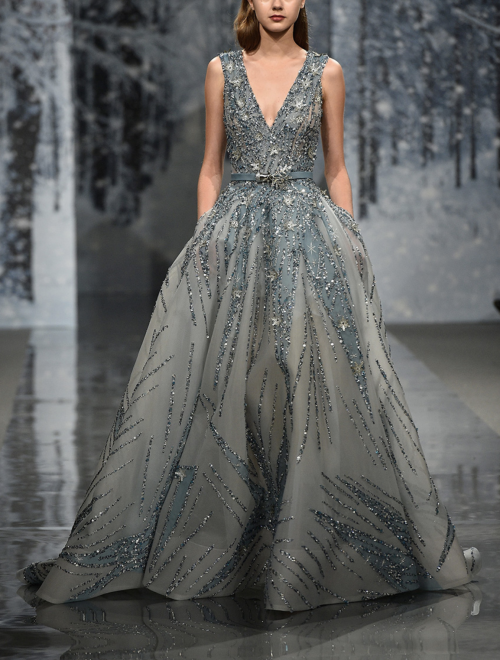 acourtofcouture