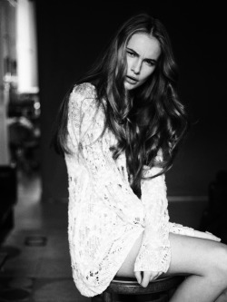 3bigmamas:  jenna @ dominique models, mua: johanna dollorenzo, 12.2012 brussels