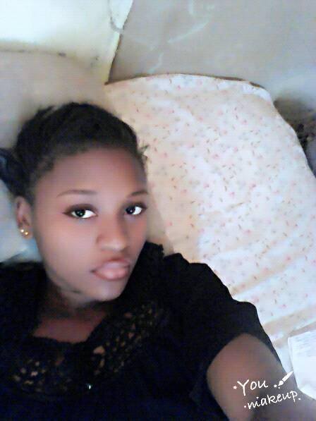 gaza344vincybadboy:Sexy body tricia