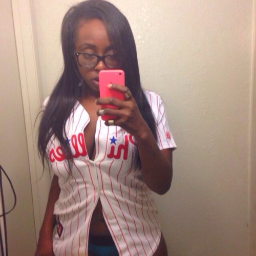 penutbutterqueen:  tatianamacintosh:  Selfies from 2K14 💦❤️ tagged by intelligere  👀👀👀👀