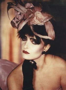  Siouxsie Sioux 