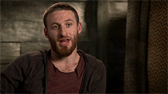 weesnawwwwwdfd-deactivated20161:  Dean O’Gorman - Xbox SmartGlass Exclusive: The