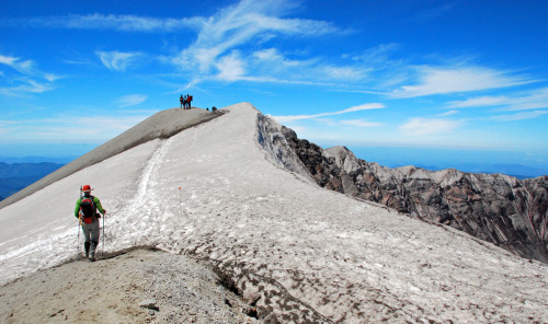 trekethos: Mount Saint Helens, Washington This is the last 100 yards or so to the summit of Mount Sa