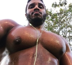 bigmalepecs:  Jay Gonzalez (@jog224) 