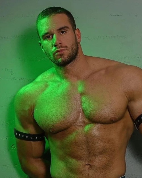 thebest1000sup:  Nenad Vujanović adult photos