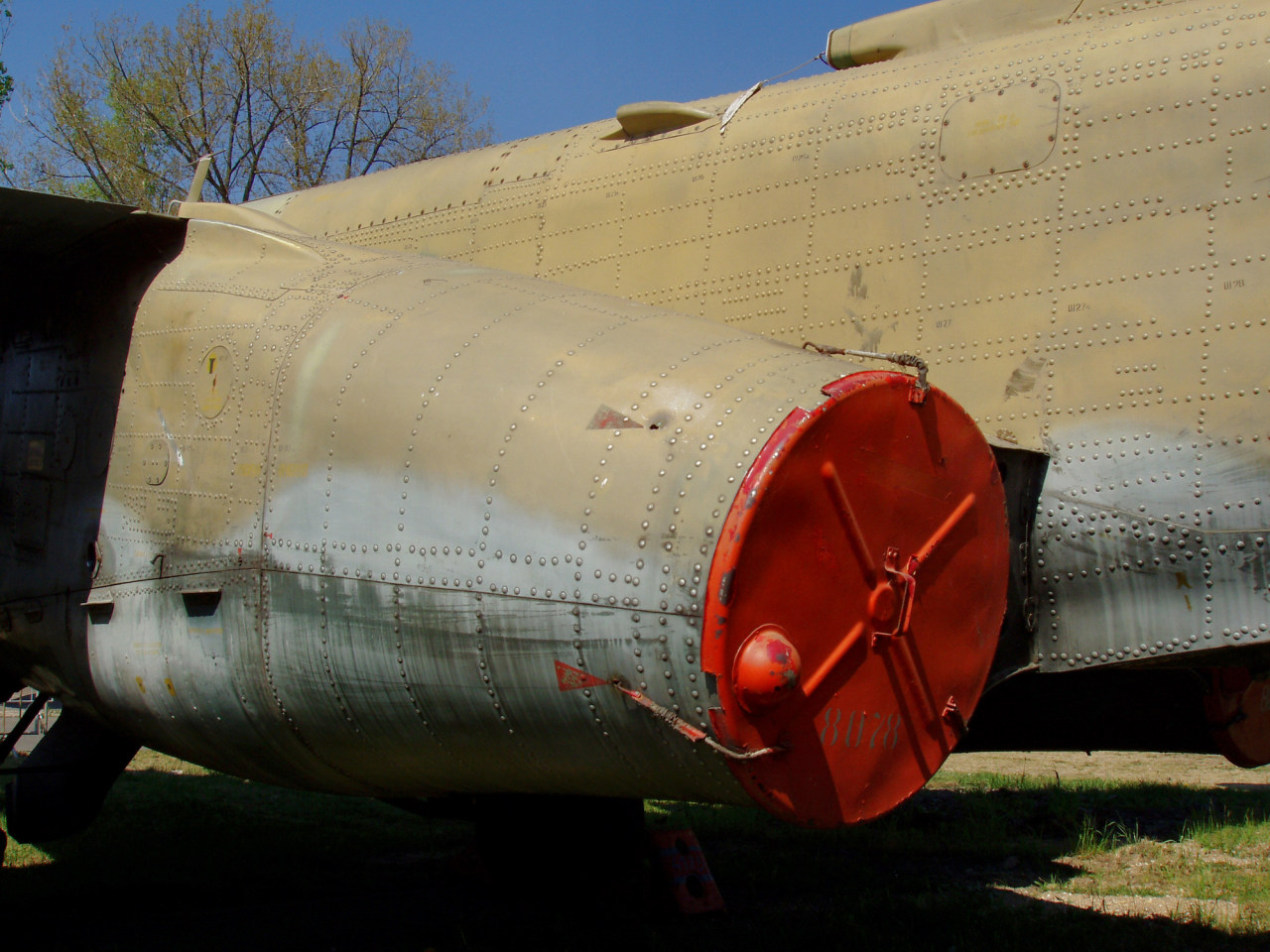 rocketumbl:  Su-25K