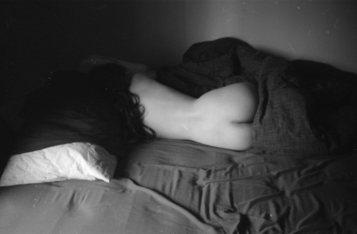 bonvivanski:  by Jonathan McNeil 