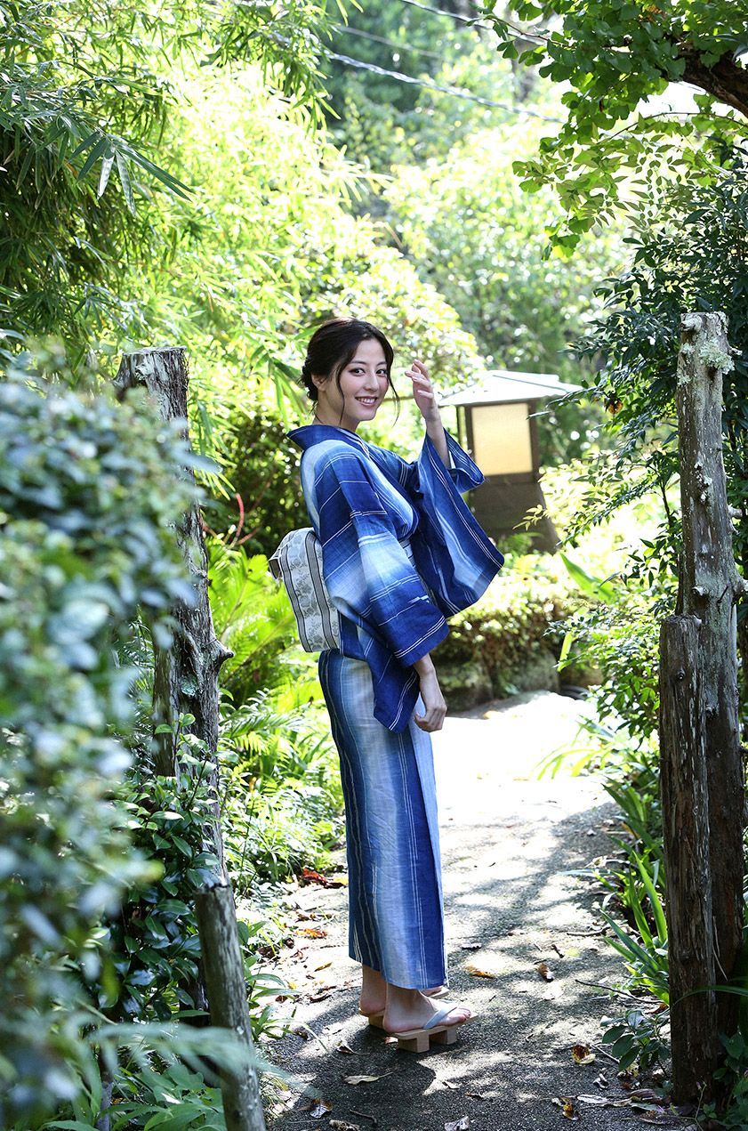 kyoto-night:  http://kyoto-night.tumblr.com/archive