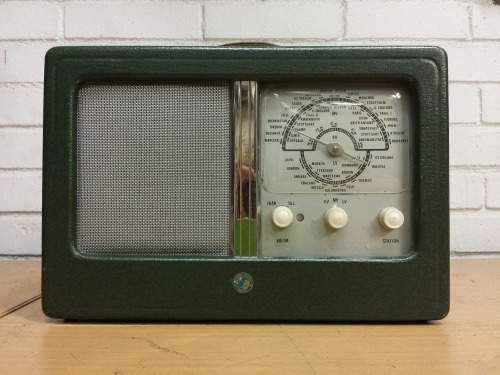 Stern &amp; Stern B 419 Tube Radio, 1948