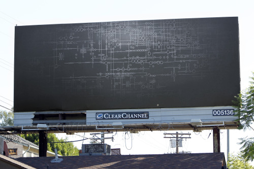 agentsofshield:
“ Did Coulson erect this Marvel’s #AgentsofSHIELD billboard? #SHIELDrises
”