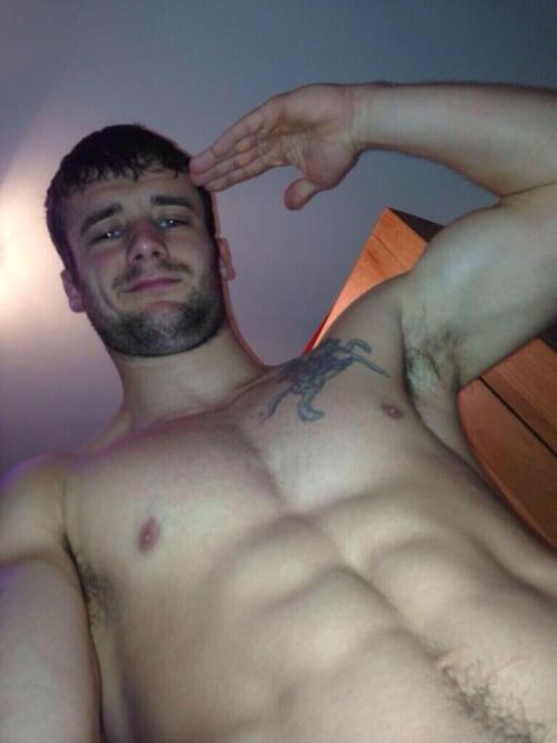 Eyes, pits and washboard abs. porn pictures