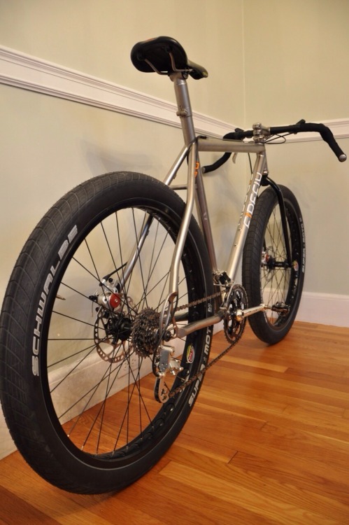 atelieronest:  fat city bike