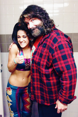 @realmickfoley: A meeting of the huggers