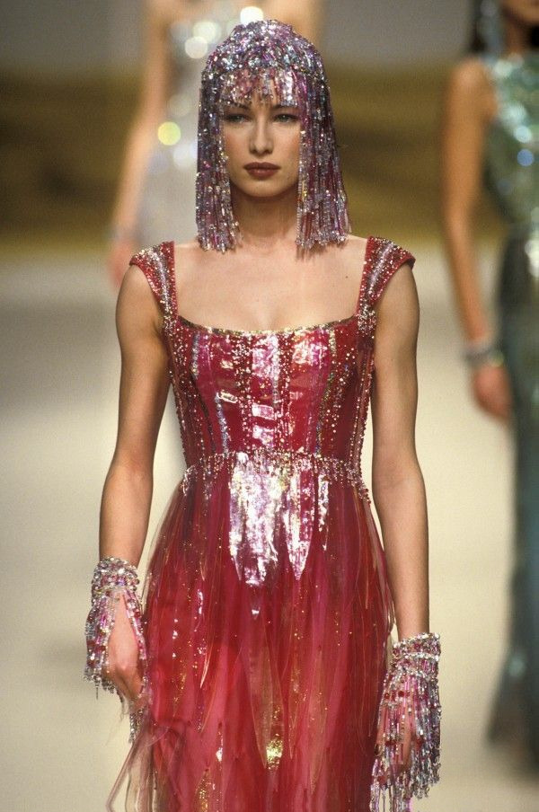 Louis Feraud 1998 in 2023  Runway fashion couture, Fancy attire