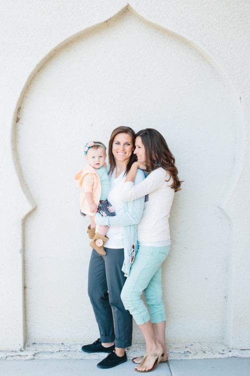 singingwithcagedbirds:  Family photos in the salt flats