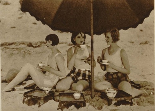 Louise Brooks, Sally Blane and Nancy Philips