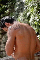 definitelyxrated:  tumblinwithhotties:  Rudy Bodlak showering outdoors (gifs by soldierslost)   Follow me @ definitelyxrated