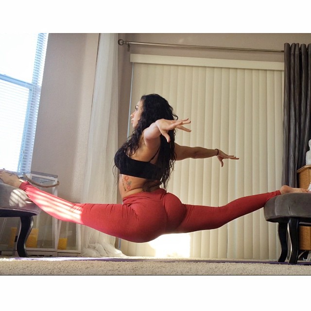 fittestbaeonearth:  It’s almost like flying. Maybe one day I’ll touch the ground.❤️