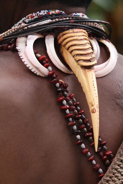 newguineatribalart:Traditional Papua new Guinea jewelry
