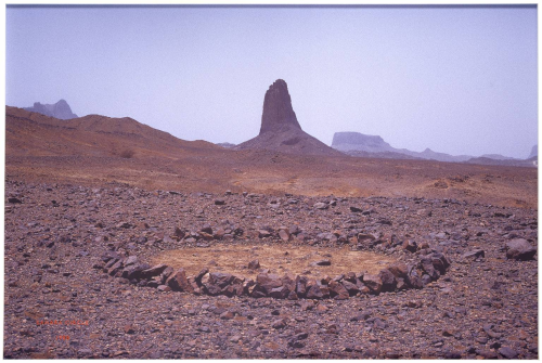 unsubconscious:  Richard Long, Sahara Circle,