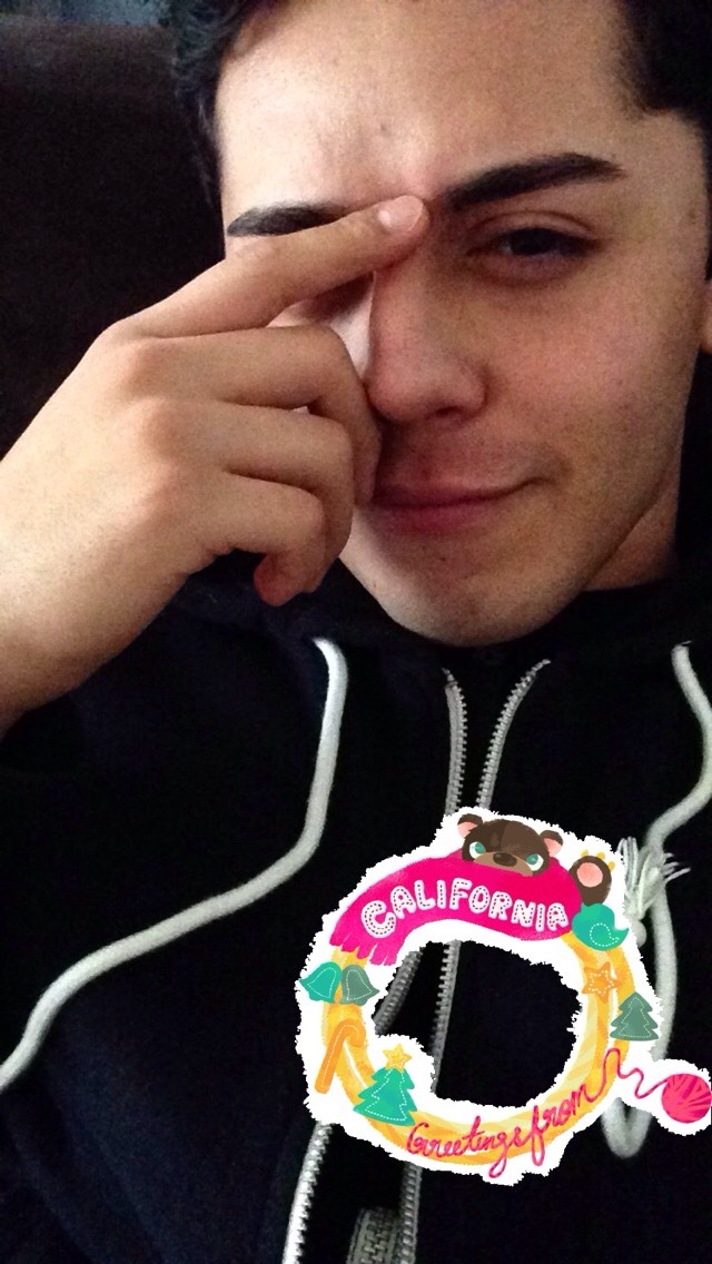 joshbunny:  cuddle me im so cute 