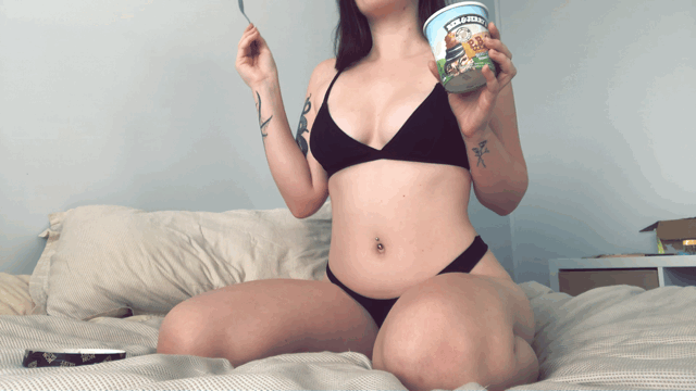 deathwhistles:  I totally forgot these gifs existed lol I love going through my drafts 🍦my