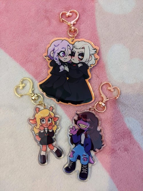  ☀️ DELTARUNE & FFXIV CHARMS AVAILABLE ☀️ my test charms are here and ready to be shipped out!  