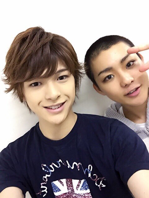 @hiyokomame37Osaka performances! !3rd performance! !Took a picture with Kou-chan