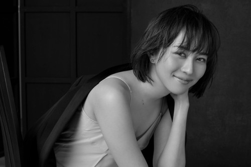 sakamichi-steps: HONEST MAGAZINE ISSUE 01 「talking honest with Manami Higa」