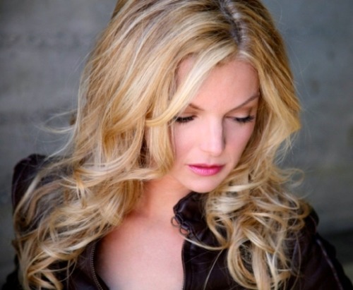 subtleelevation:  Clare Kramer